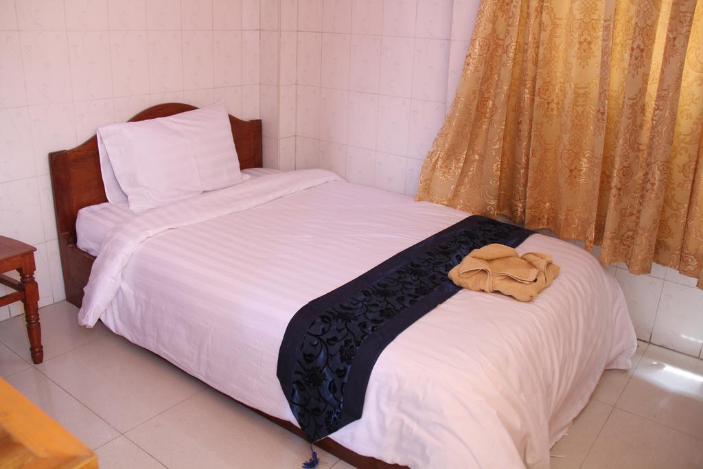 Capitol 3 Guesthouse Phnom Penh Exterior foto