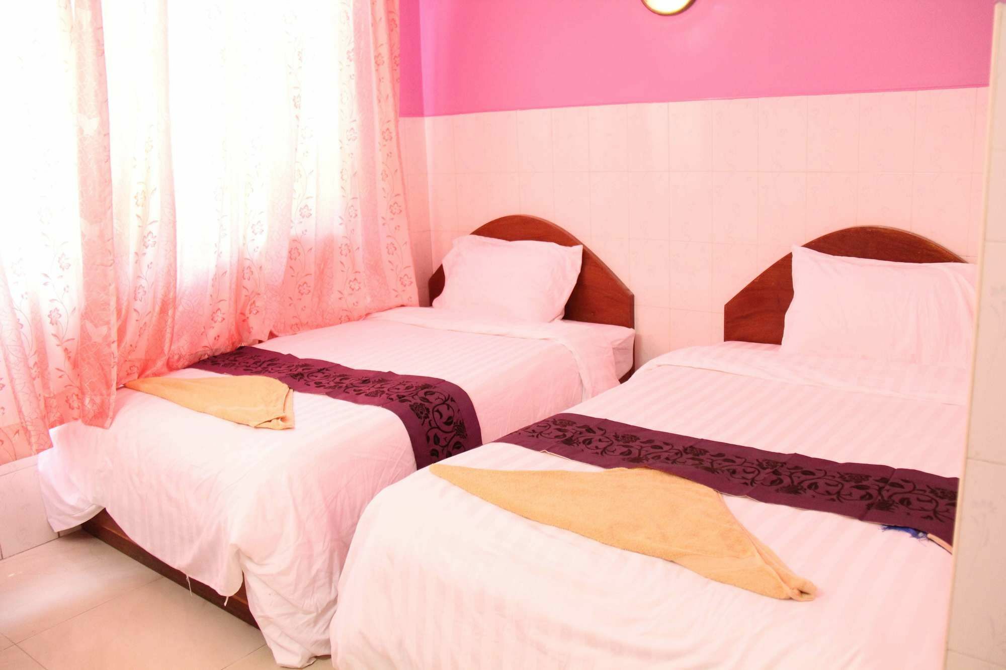 Capitol 3 Guesthouse Phnom Penh Exterior foto