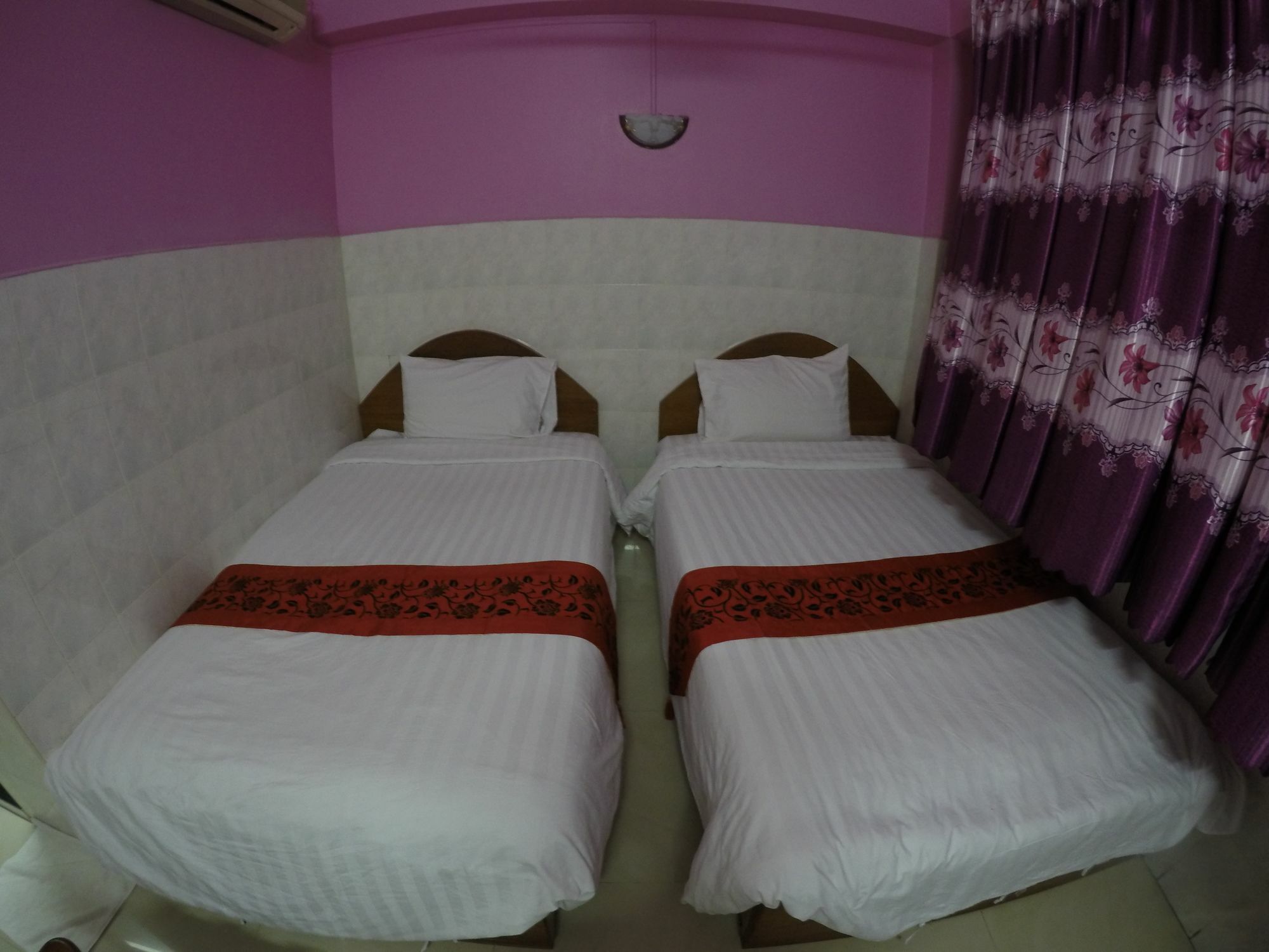 Capitol 3 Guesthouse Phnom Penh Exterior foto